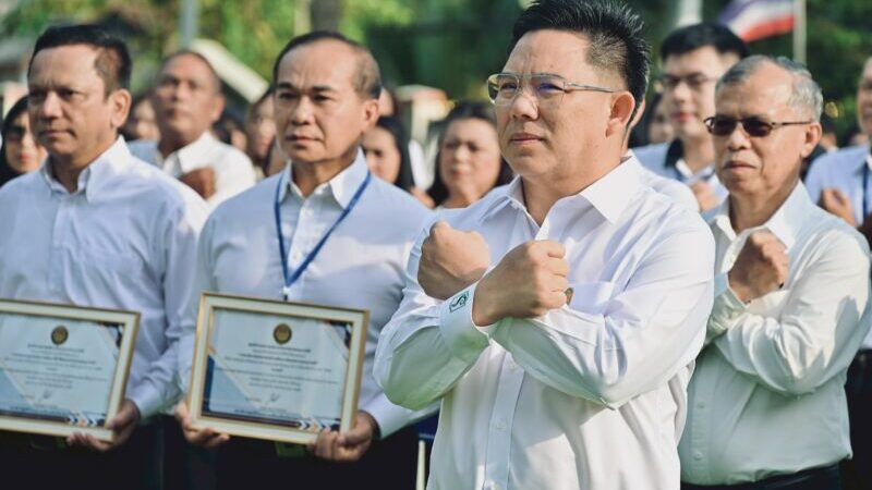 พลัง ศอ.บต. ประกาศเจตนารมณ์วันต่อต้านคอร์รัปชันสากล พร้อมมอบโล่เชิดชู “องค์กรคุณธรรมต้นแบบ”