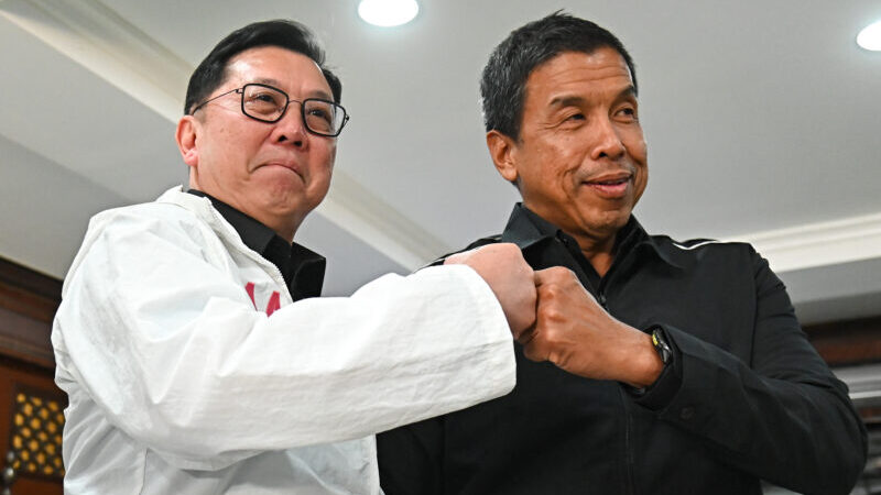 ‘จตุพร’ ชนหมัด ‘ชัชชาติ‘ รับการบ้านดันแก้ปัญหา PM 2.5